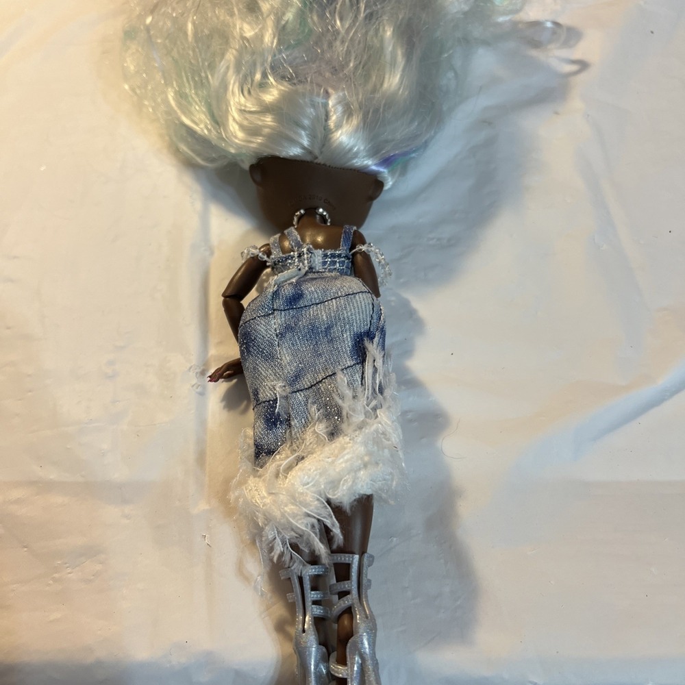 LOL Surprise OMG Fashion Show Hair Edition LADY BRAIDS Doll - Picture 3 of 3